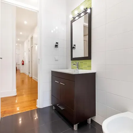 Гостевой дом Arroios - Second Floor *